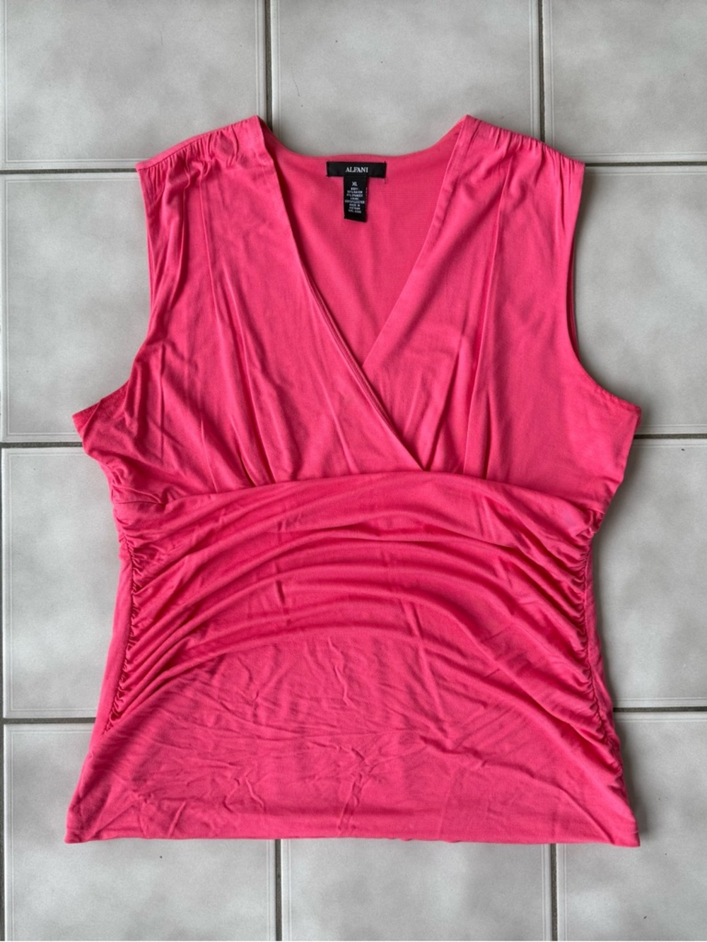 Women’s Alfani bright pink ruched v-neck blouse